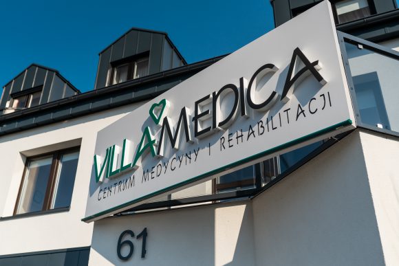 Zdjęcie frontu kliniki Villa Medica galeria